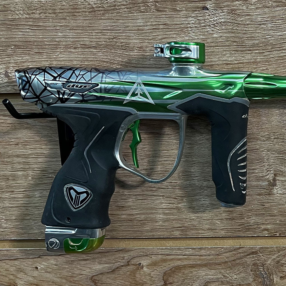 My new (used, but new to me) LV 1.6! Came from PE this color which I think  is pretty neat : r/paintball